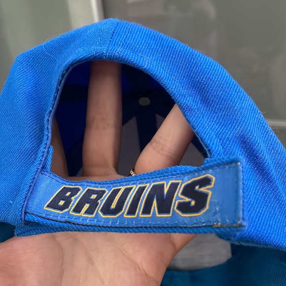 UCLA bruins hat - Picture 3 of 3